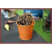 Petits seaux à dragées pot en métal orange Petits seaux à dragées pot en métal orange