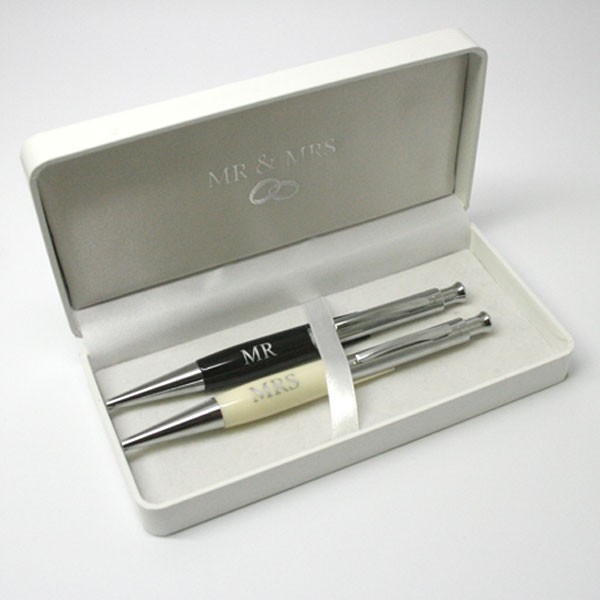 Set 2 stylos billes Mr and Mrs - Mariage Amore Set 2 stylos billes Mr and Mrs - Mariage Amore