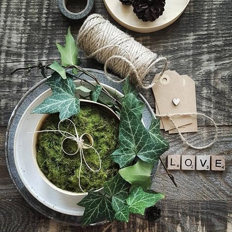 Boite rondin alliances mariage bois nature mousse Boite rondin alliances mariage bois nature mousse