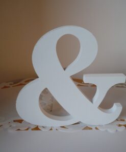 Monogramme lettre "&" en bois blanc esperluette