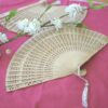 Eventail en bois de santal cadeau mariage