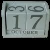 Location calendrier dateur en bois blanc
