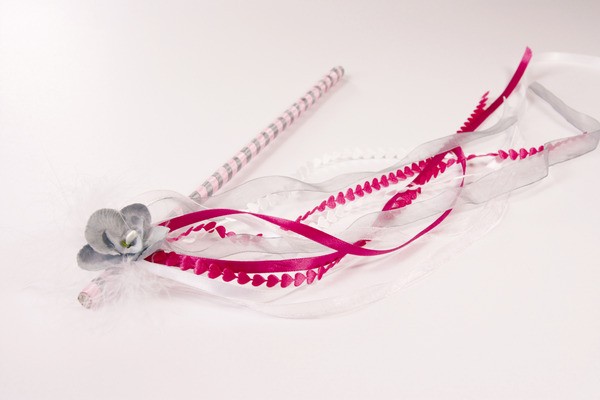 Ruban coeur rose fuchsia bobine 5 mètres Ruban coeur rose fuchsia bobine 5 mètres