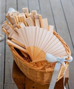 Eventail blanc en soie cadeau invité mariage