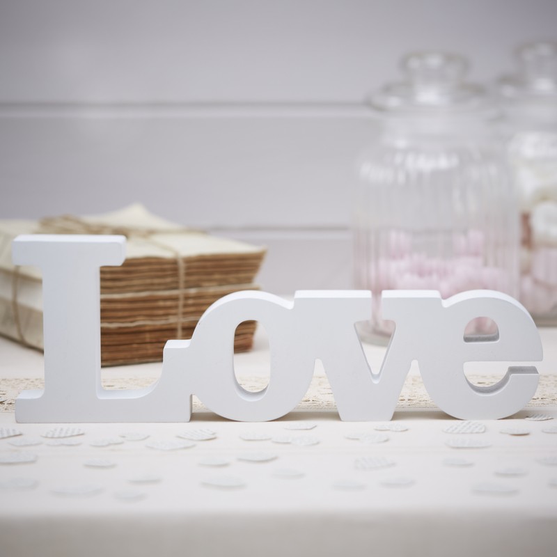 Lettres deco LOVE en bois blanc Lettres deco LOVE en bois blanc