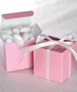 100 boîtes à dragées cubes rose pastel