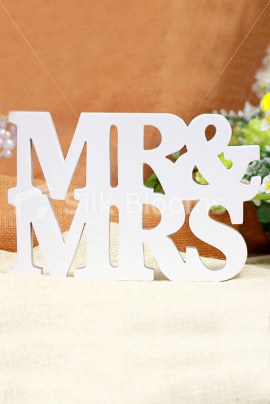 Lettres en bois "Mr" & "Mrs" blanc déco mariage Lettres en bois "Mr" & "Mrs" blanc déco mariage