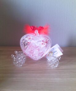 Carrosse coeur bonbonnière à dragées en plexi