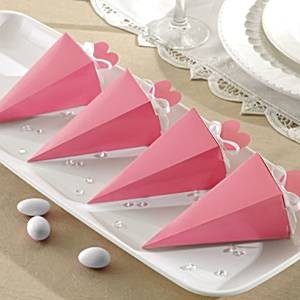 50 cônes à dragées boîtes carton rose 50 cônes à dragées boîtes carton rose