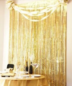 Rideau de franges or gold backdrop