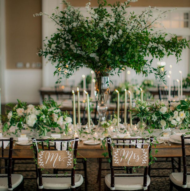 2 pancartes en bois Mr & Mrs mariage dos chaise 2 pancartes en bois Mr & Mrs mariage dos chaise