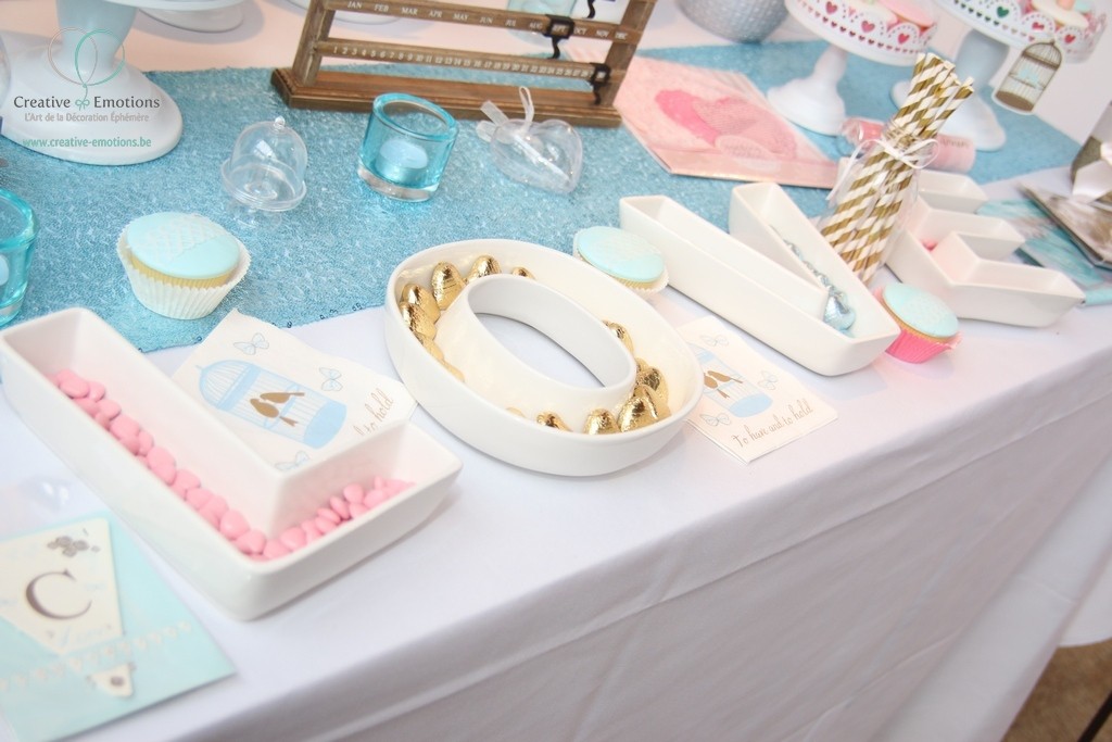 LOCATION lettres LOVE plateau porcelaine LOCATION lettres LOVE plateau porcelaine