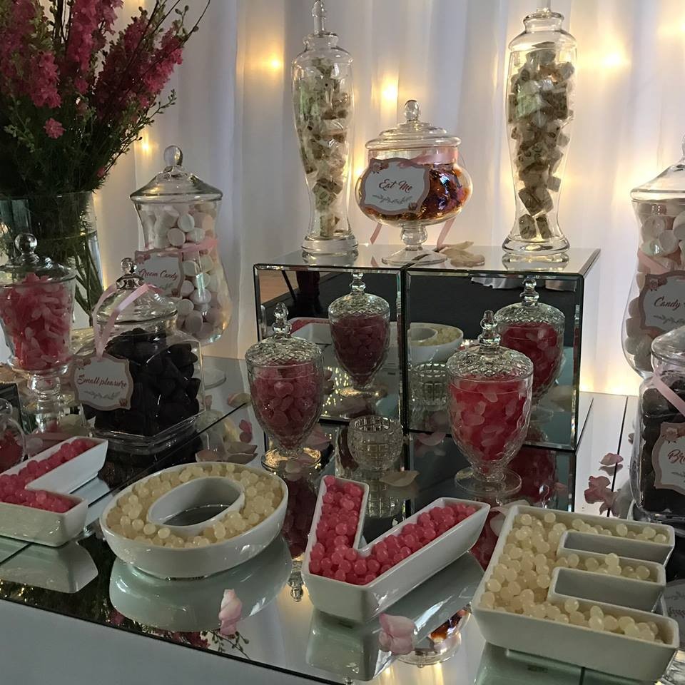 LOCATION lettres LOVE plateau porcelaine LOCATION lettres LOVE plateau porcelaine