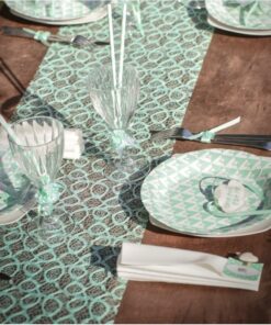 Chemin de table effet dentelle vert menthe 5M