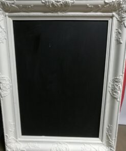 Location cadre blanc mouluré pour plan de table