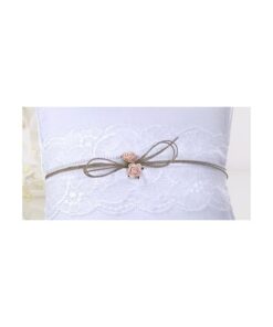 Coussin d'alliances de mariage blanc dentelle