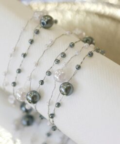 5 guirlandes de perles blanches 1M30