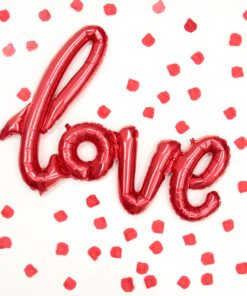 Grand ballon phrase LOVE rouge