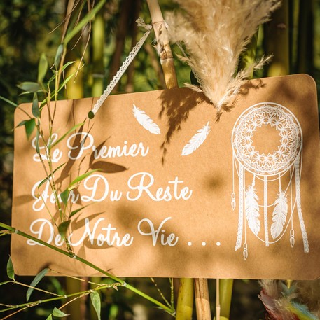 La pancarte mariage boho kraft "le premier jour" La pancarte mariage boho kraft "le premier jour"
