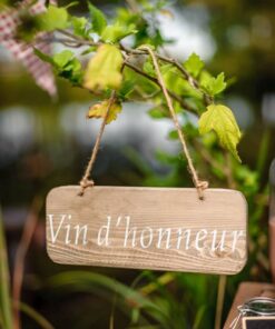 Panneau vin d'honneur en bois pour mariage