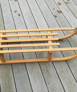 Location luge traineau en bois vintage mariage hiver