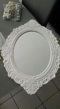Location petit miroir oval blanc romantique shabby Location petit miroir oval blanc romantique shabby