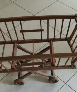 Location landau en bois presentoir deco bonbonnières bapteme