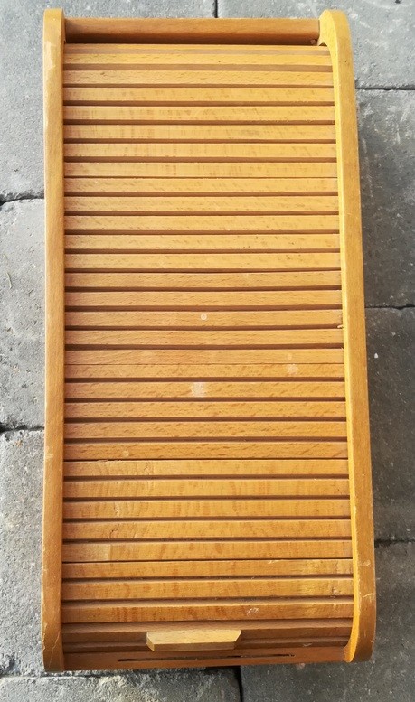 Location ancienne boite a fiches a volet en bois Location ancienne boite a fiches a volet en bois