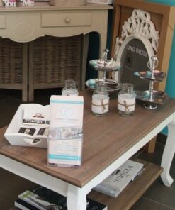 Location table basse style Louis bois et blanc