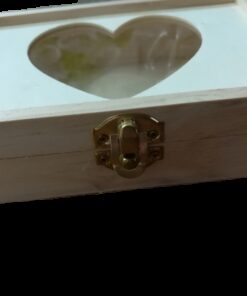 Location boîte en bois coeur en plexi pvc