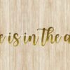 Love is in the air Banderole lettres dorée 2M