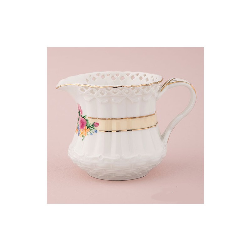 LOCATION 4 tasses vintage vase pot lait mariage Alice LOCATION 4 tasses vintage vase pot lait mariage Alice