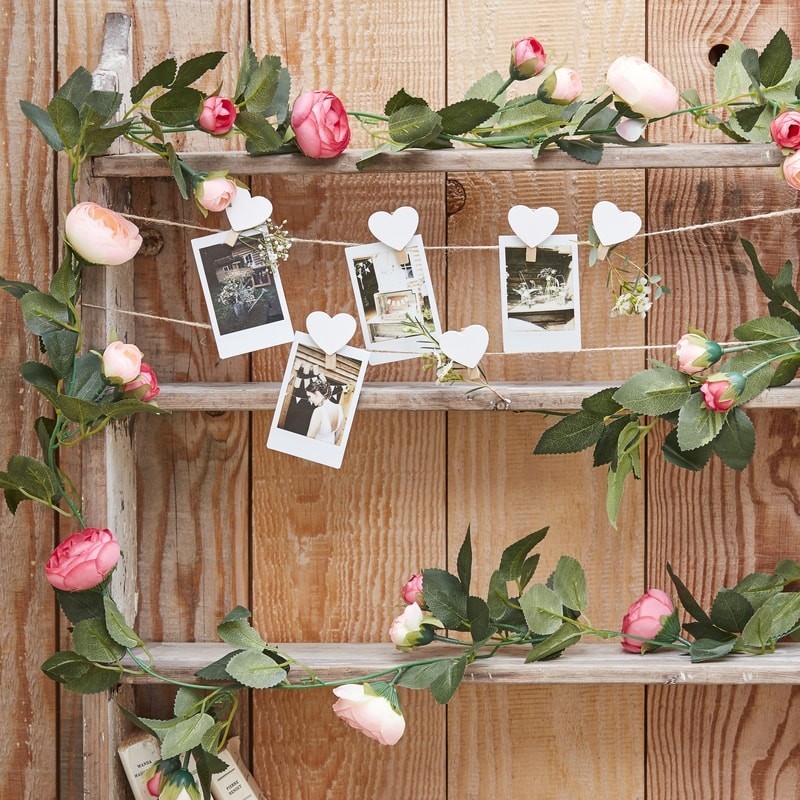 Location guirlande fleurs artificielles roses 2M Location guirlande fleurs artificielles roses 2M