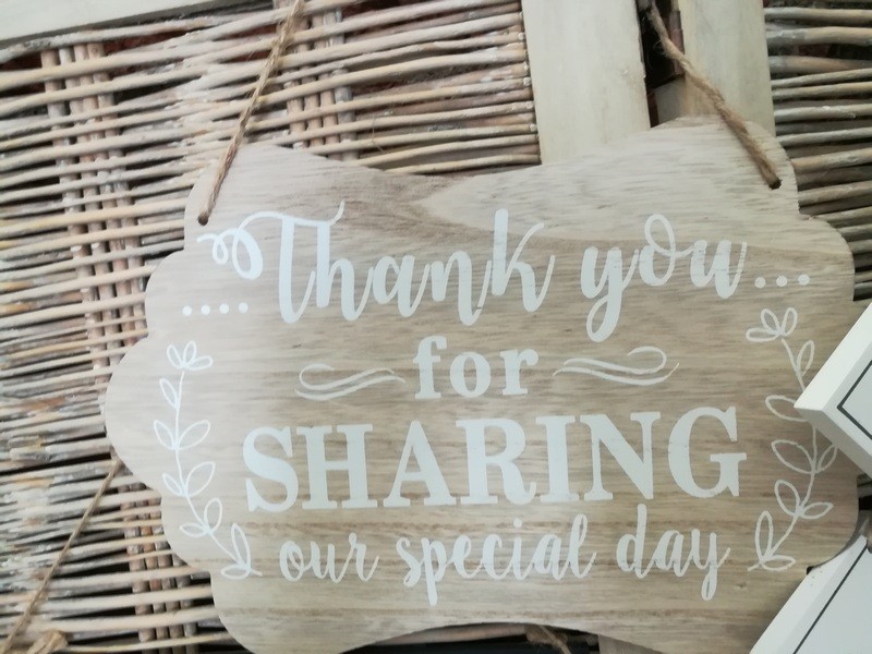 Location panneau mariage bois thank you for sharing our special day Location panneau mariage bois thank you for sharing our special day