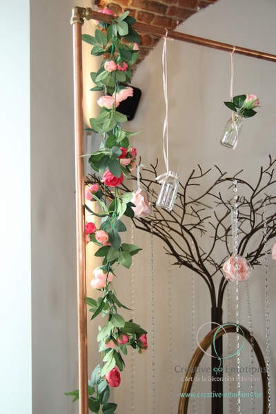 Location guirlande fleurs artificielles roses 2M Location guirlande fleurs artificielles roses 2M