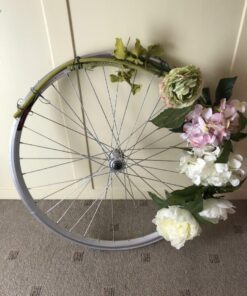 Location roue de vélo à fleurir ou à décorer