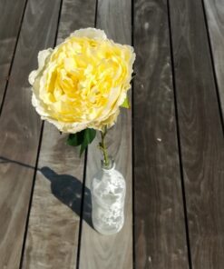 Location 3 grandes fleurs jaune artificielles sur tige