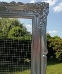 Location grand cadre grillagé argent plan de table