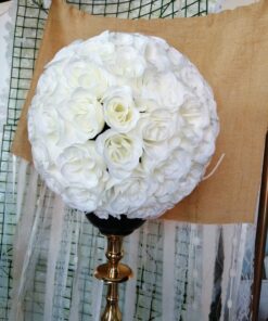 Location boule de fleurs artificielles