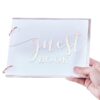 Livre d'or acrylique rosé gold écriture calligraphiée